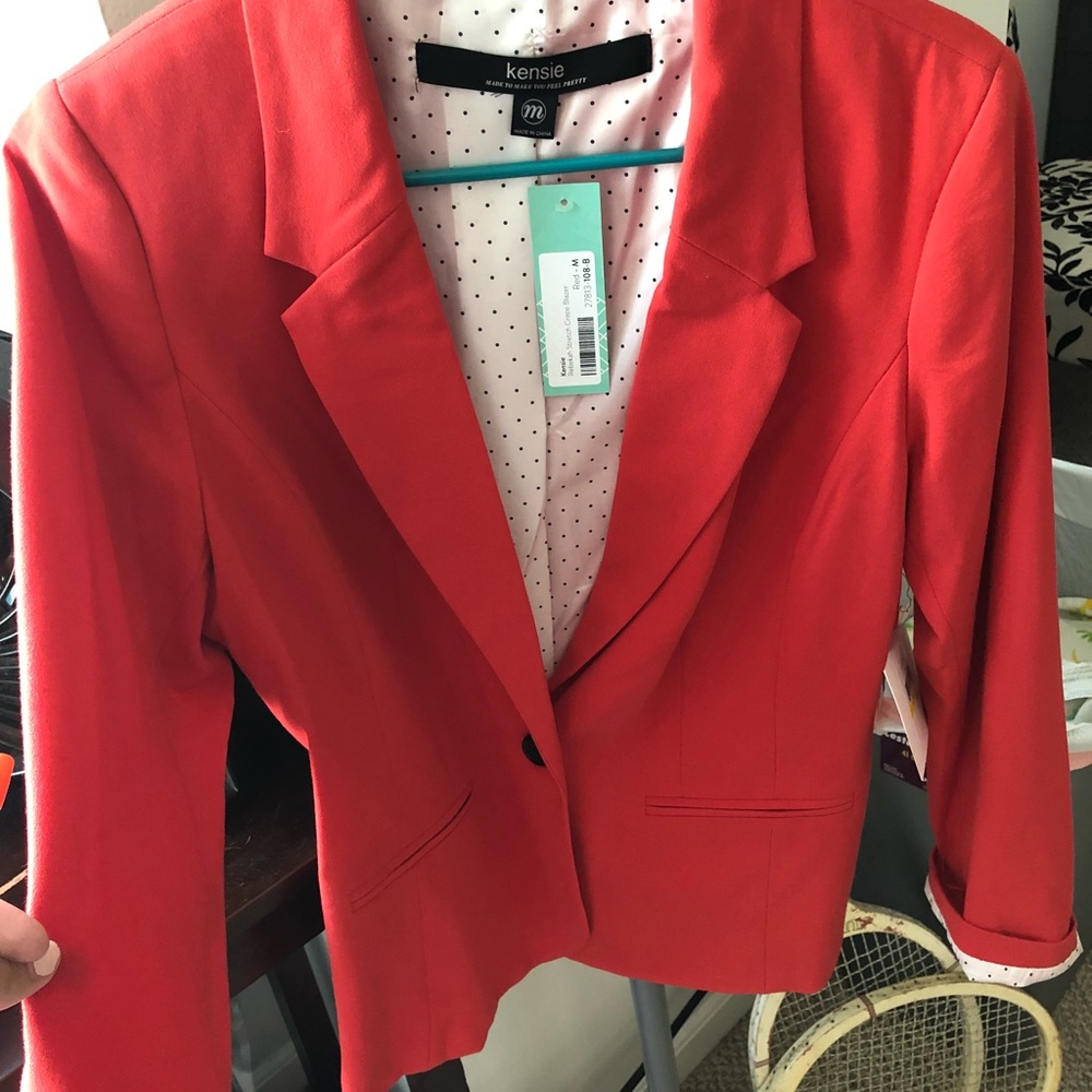 New 3/4 sleeve blazer